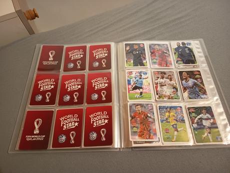 Futbalové kartičky rôzne,