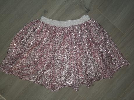 Trblietava suknicka 110/128, 122