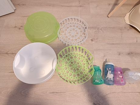 Sterilizátor na flaše+4x flase+3x plastove pohare, 