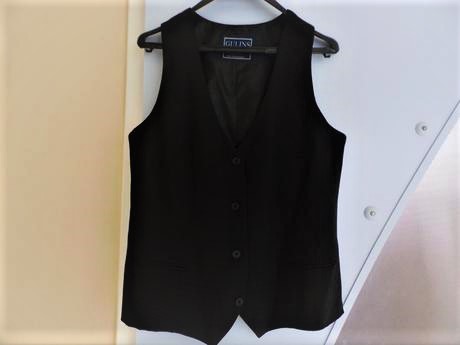 Perfektná kvalitná vesta, 40