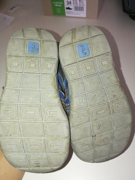 Sandalky, fila,22