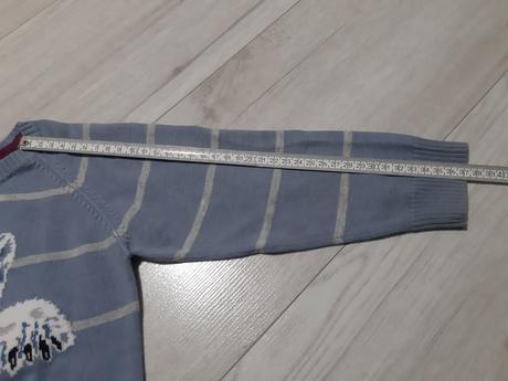 Svetrik s ladovym medvedom, marks & spencer,98