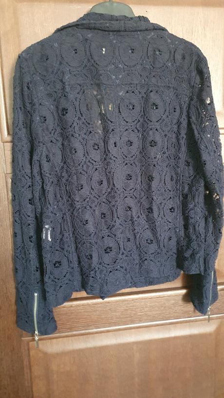 Tmavomodrý čipkovaný blejzer/bunda, 44