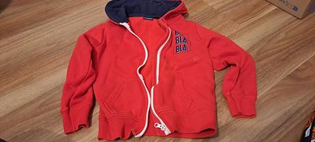 110 mikina, lupilu,110