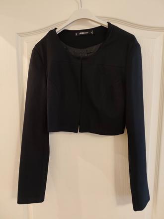 Čierne bolerko, new yorker,s