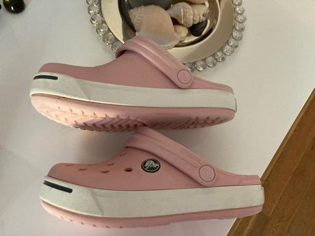 Crocs, crocs,33