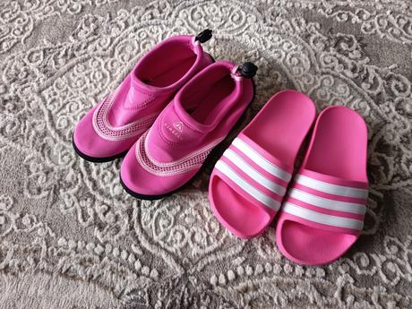 Šľapky, adidas,32