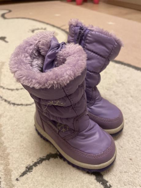 Snehule 21, bobbi shoes,21