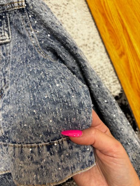 Na predaj krasne moderne oblecenie s m, geox,s