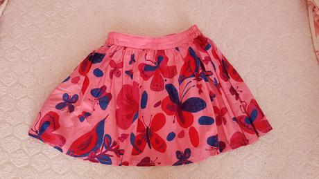 Predám dievčenskú sukničku veľ. 110, 110