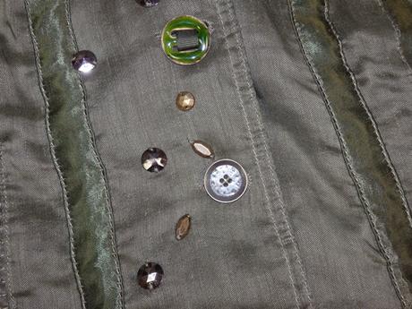 Kvalitný letný khaki komplet, 42