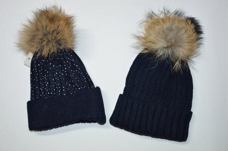 Čiapočka s pravým jemným brmbolcom, <50 - 158