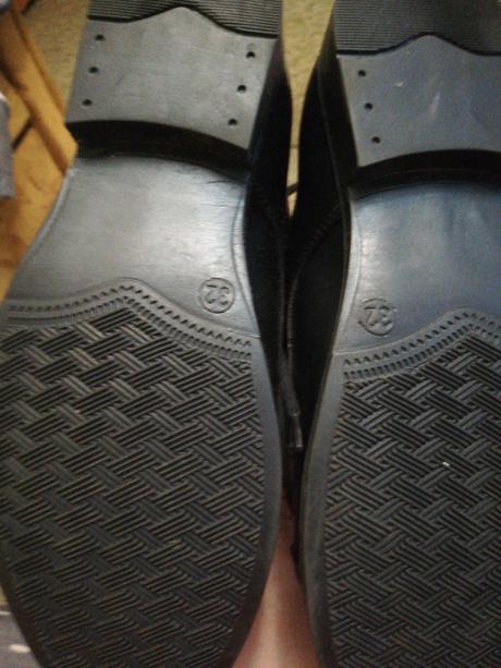 Spoločenské topánky, 32