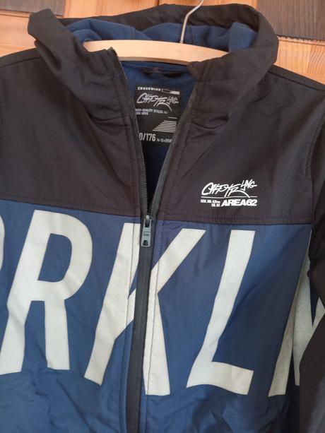 Prechodná bunda, chapter young,170