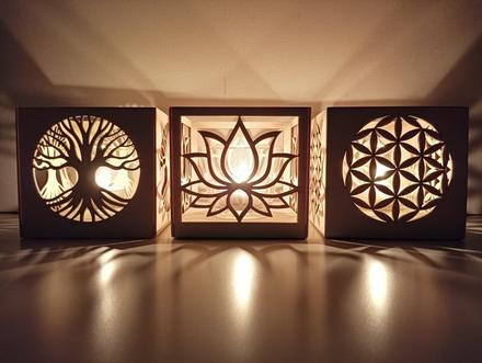 Svietnik / strom života / kvet života a kvet lotos, 