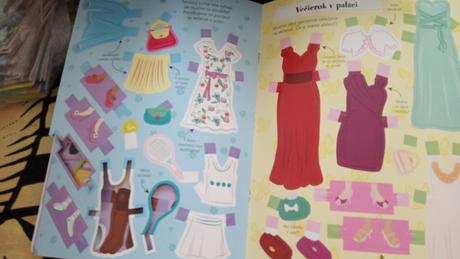 Saty pre papierove babiky, 