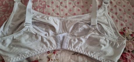 Podprdy na dojčenie, 85d