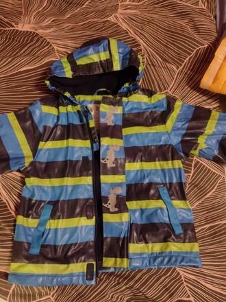 Bunda do dažďa, lupilu,98