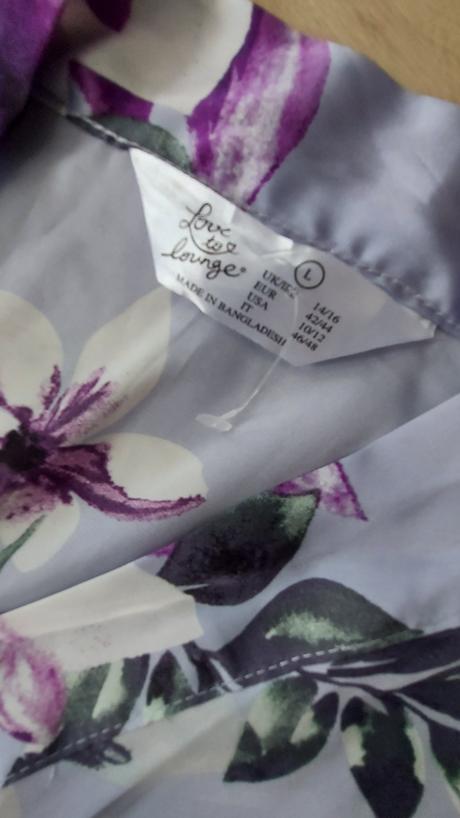 Saténový župan / kaftan, 42