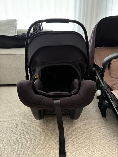 Autosedačka turtle air by nuna + isofix, 