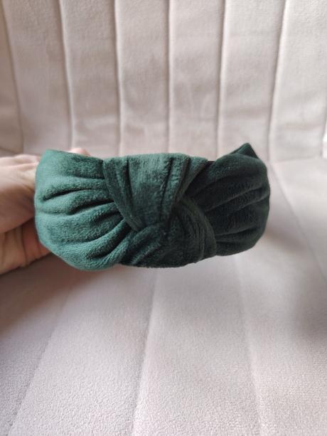 Smaragdovo zelená velúrová čelenka do vlasov, 