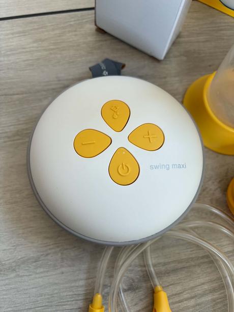 Predám elektrickú odsávačku mlieka medela swing ma,