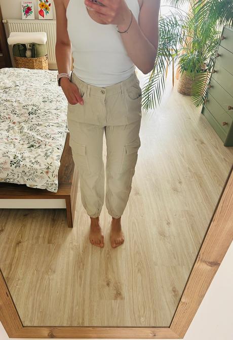 Štýlové cargo nohavice značky bershka, bershka,s