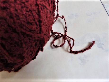 Uzlíková buklé vlna na pletenie,