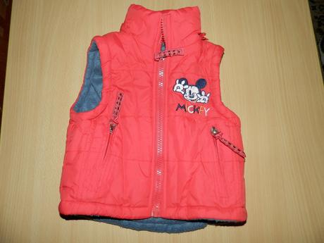 Vestička s kapucňou, 74