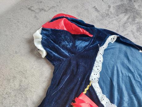 Snehulienka karnevalový kostým veľ.m-l,