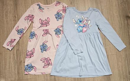 2x šaty stitch, sinsay,128