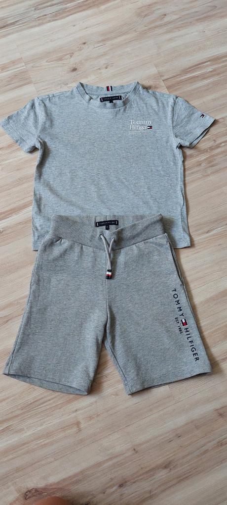 Tommy hilfiger kraťasy, tričko 110/116, tommy hilfiger,110