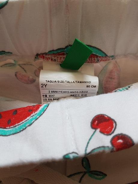 Šortky č. 90 / 92, benetton,92