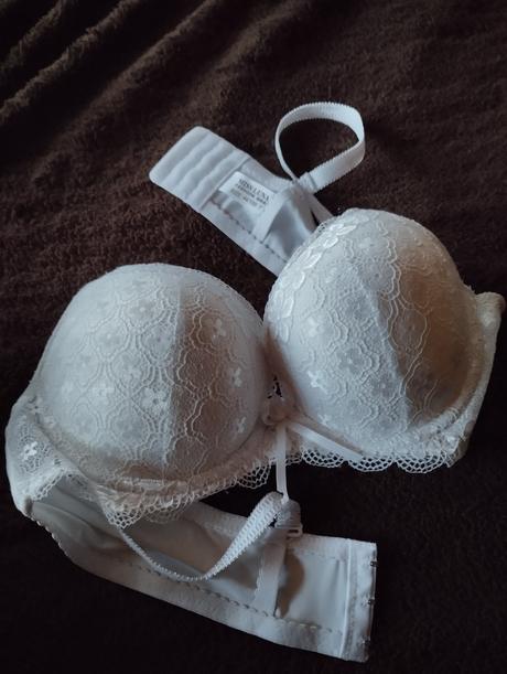 Dámska podprsenka, 100b