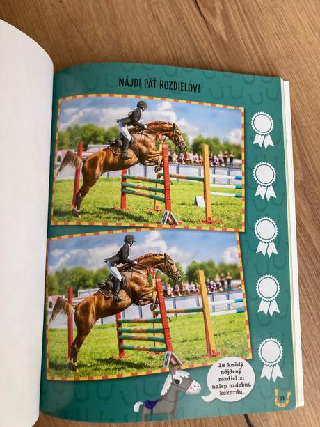 Veľká kniha nálepiek kone, 