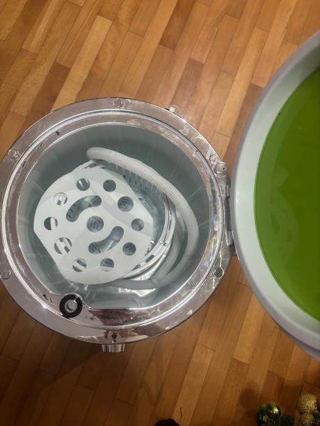 Concept prenosná práčka so žmykaním, 