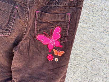 Široké menčestrové nohavice/menčestráky, cherokee,104