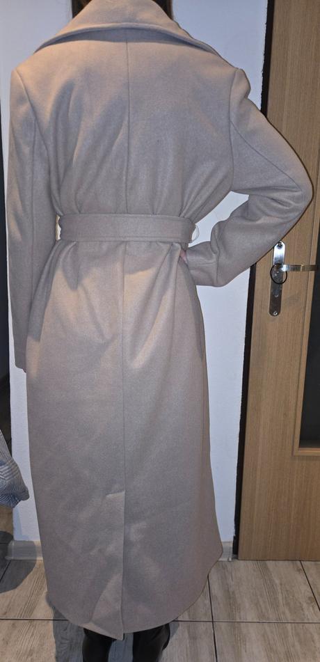 Dlhý kabát s vlnou veľ.36, c&a,36