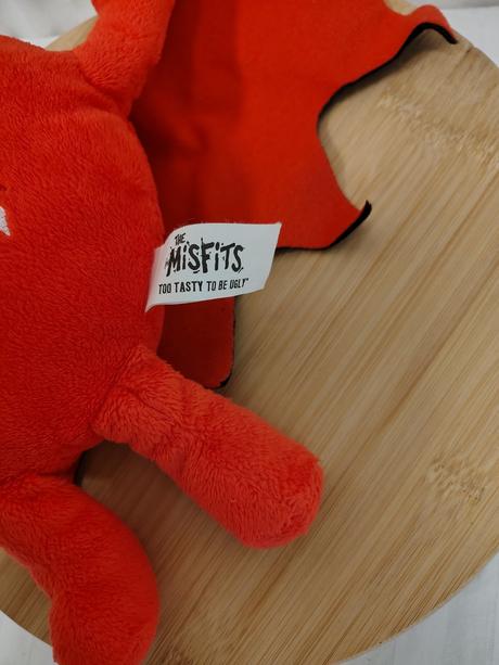 Plyšová dracula paradajka, misfits, 30 cm, 