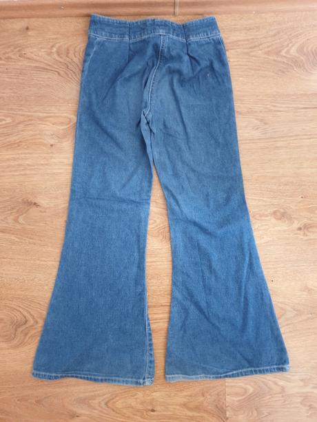 Letné modré nohavice, 116