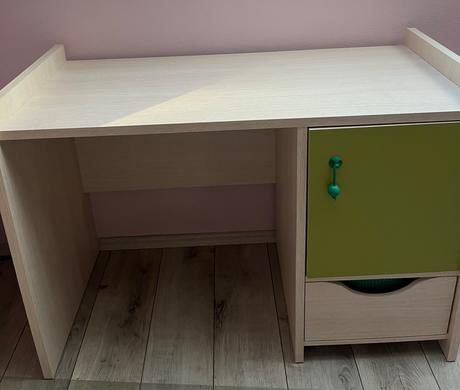 Nábytok do dievcenskej izby, 