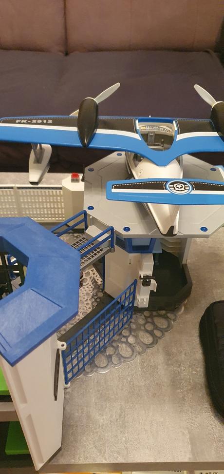 Playmobil policajti, 