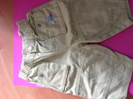 Nohavice s mackom, 62