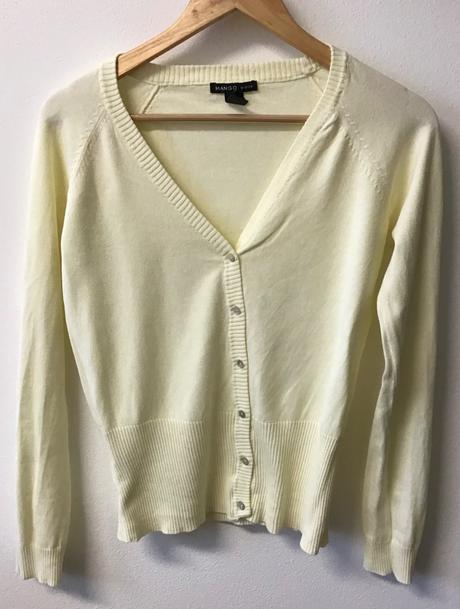 Svetložltý sveter veľ. m/l, mango,m