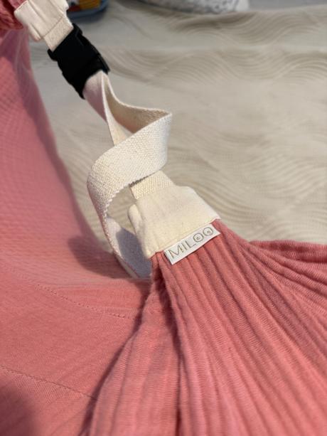 Vankus na dojcenie miloo, 