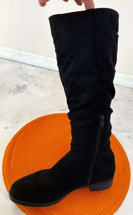 Semišové čižmy, 37