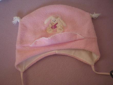 Čiapočka zakryje ušká, 86