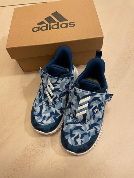 Tenisky adidas, adidas,23