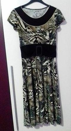 Šaty so zvieracím vzorom, l