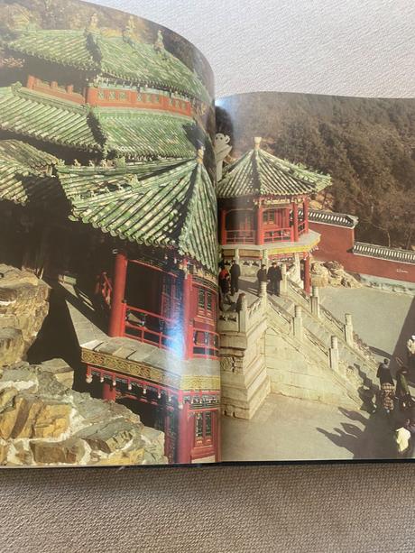 Krásna veľká kniha čína anna doležalová,